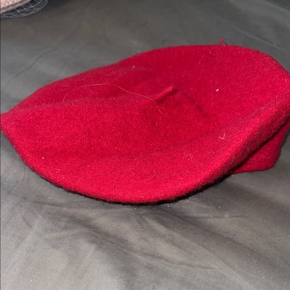 Accessories - Stylish Red Beret